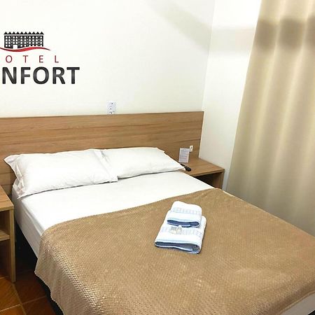 מפרה Hotel Confort מראה חיצוני תמונה