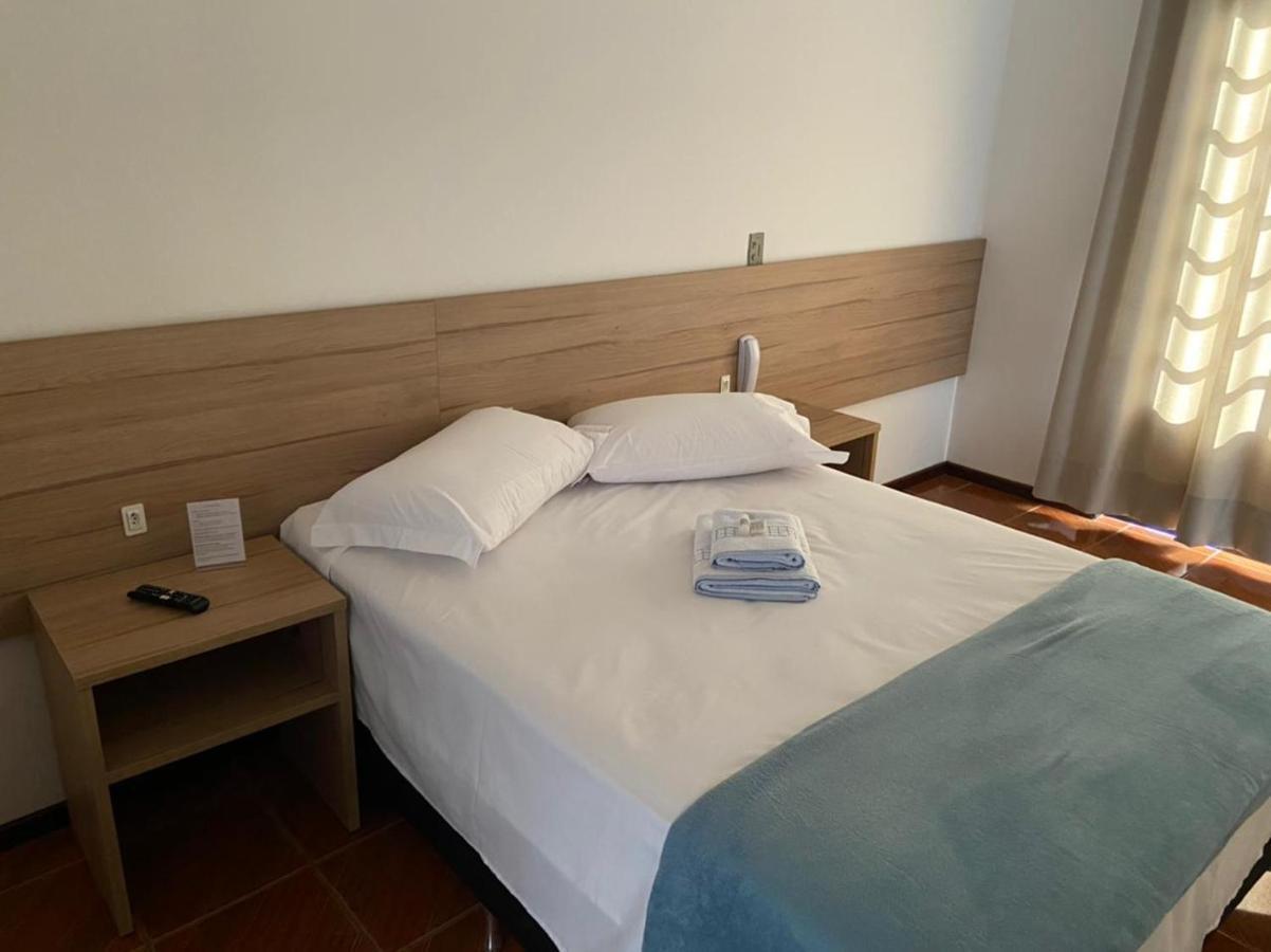 מפרה Hotel Confort מראה חיצוני תמונה