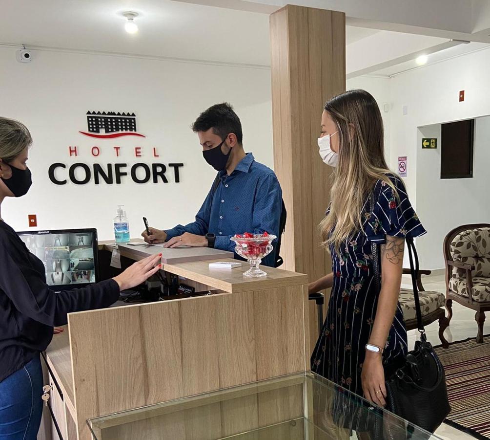 מפרה Hotel Confort מראה חיצוני תמונה